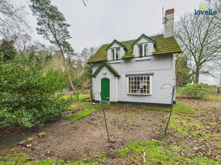 3 bedroom Detached house for sale in North Kelsey Road, Caistor, LN7