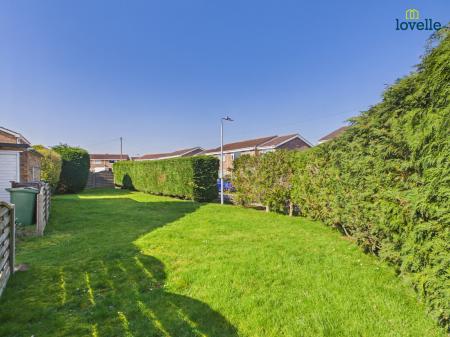 2 bedroom Detached bungalow for sale in Mill Road, Market Rasen, LN8