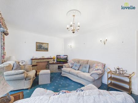 2 bedroom Detached bungalow for sale in Mill Road, Market Rasen, LN8