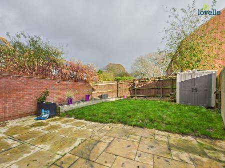 3 bedroom Semi-detached house to let in Kingfisher Drive, Market Rasen, LN8