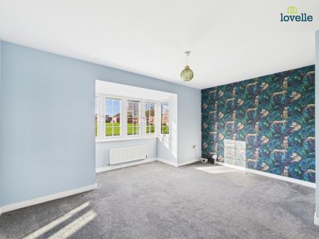 3 bedroom Semi-detached house to let in Kingfisher Drive, Market Rasen, LN8