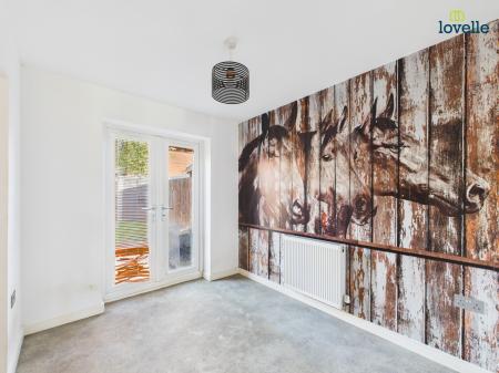 3 bedroom Semi-detached house to let in Kingfisher Drive, Market Rasen, LN8