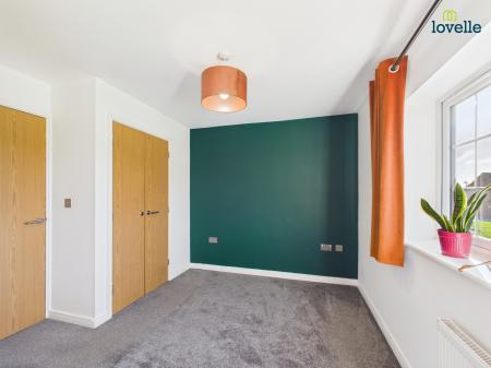 3 bedroom Semi-detached house to let in Kingfisher Drive, Market Rasen, LN8