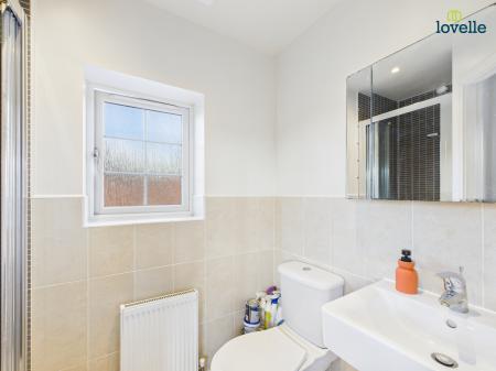 3 bedroom Semi-detached house to let in Kingfisher Drive, Market Rasen, LN8