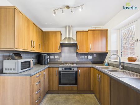 3 bedroom Semi-detached house to let in Kingfisher Drive, Market Rasen, LN8