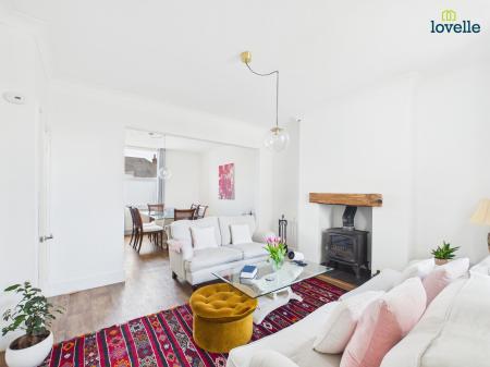 2 bedroom Terraced House to let in Barrow Road, New Holland, DN19