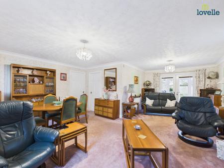 3 bedroom Detached bungalow for sale in Meadowfield, Middle Rasen, LN8