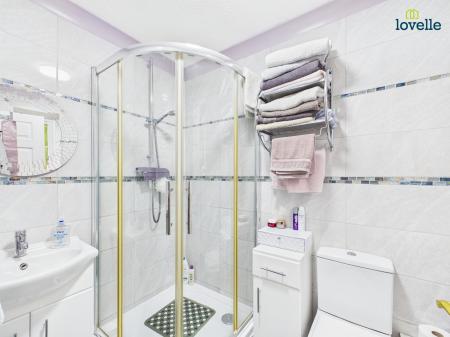 3 bedroom Detached bungalow for sale in Meadowfield, Middle Rasen, LN8