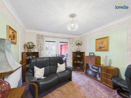 3 bedroom Detached bungalow for sale in Meadowfield, Middle Rasen, LN8