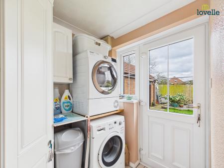 3 bedroom Detached bungalow for sale in Meadowfield, Middle Rasen, LN8