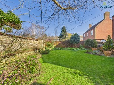 4 bedroom Detached house for sale in Kilmister Court, Wragby, LN8