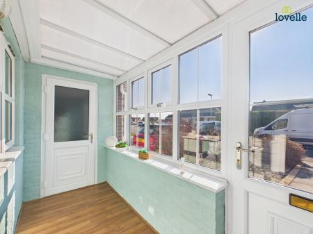 2 bedroom Detached bungalow for sale in Horseshoe Way, Market Rasen, LN8