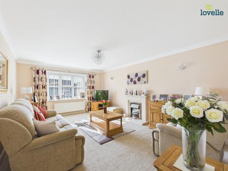 2 bedroom Detached bungalow for sale in Horseshoe Way, Market Rasen, LN8