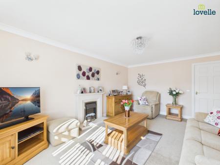 2 bedroom Detached bungalow for sale in Horseshoe Way, Market Rasen, LN8