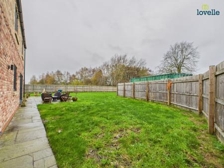 4 bedroom Detached house for sale in Heath Court, Middle Rasen, Market Rasen