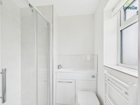 4 bedroom Detached house for sale in Heath Court, Middle Rasen, Market Rasen