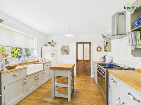 2 bedroom Detached bungalow for sale in Buslingthorpe Road, Faldingworth, LN8