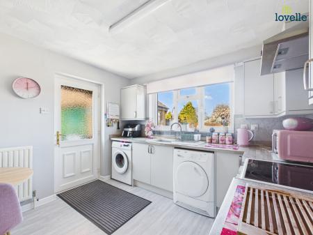 2 bedroom Detached bungalow for sale in Wells Drive, Market Rasen, LN8