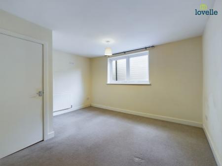 2 bedroom Flat to let in Queen Street, Market Rasen, LN8