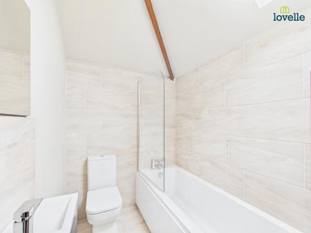 2 bedroom Semi-detached house to let in Queen Street, Market Rasen, LN8