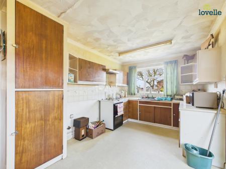 3 bedroom Detached bungalow for sale in North Kelsey Road, Caistor, LN7