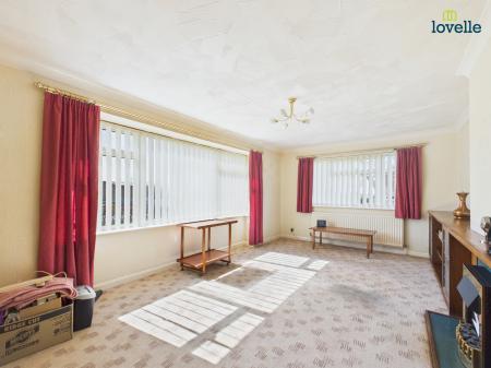 3 bedroom Detached bungalow for sale in North Kelsey Road, Caistor, LN7