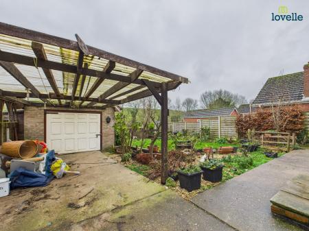 3 bedroom Detached house for sale in St Marys Lane, Binbrook, LN8