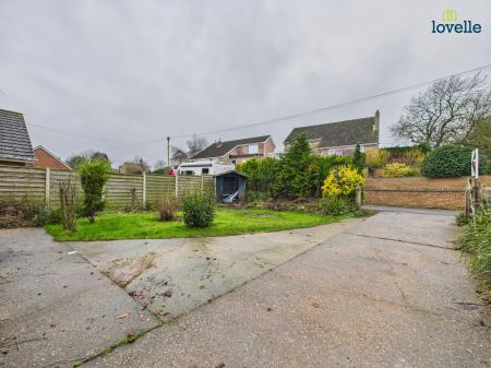 3 bedroom Detached house for sale in St Marys Lane, Binbrook, LN8