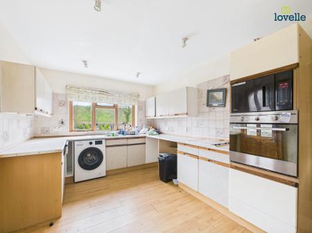 3 bedroom Detached house for sale in St Marys Lane, Binbrook, LN8