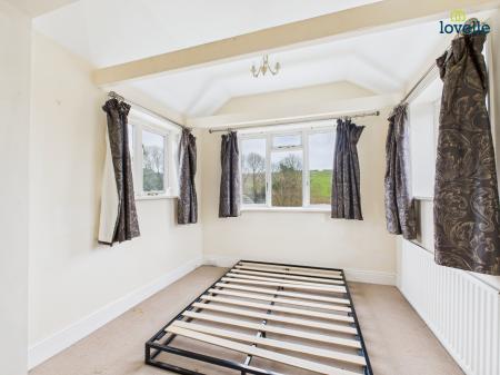 3 bedroom Detached house for sale in St Marys Lane, Binbrook, LN8
