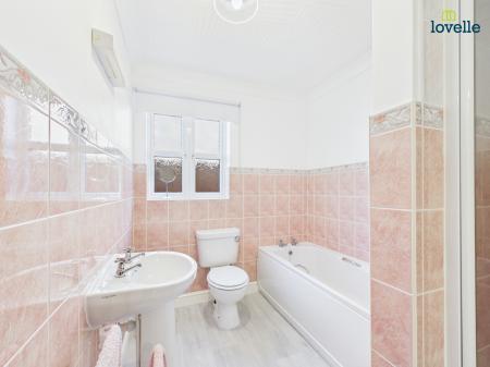 2 bedroom Detached bungalow for sale in The Ridings, Market Rasen, LN8