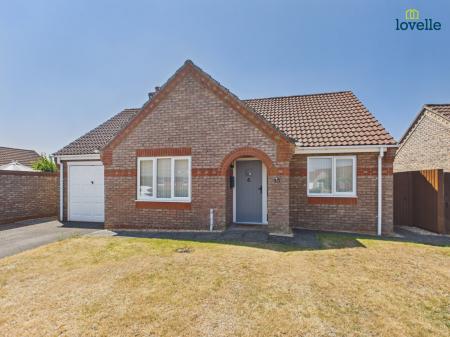 2 bedroom Detached bungalow for sale in The Ridings, Market Rasen, LN8