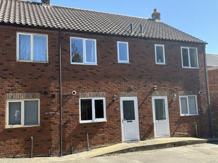 2 bedroom Terraced House for sale in Oxford Street, Market Rasen, LN8