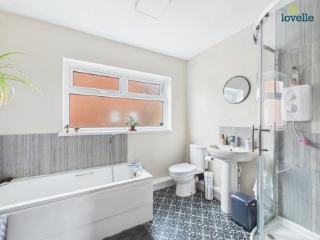 3 bedroom Detached bungalow for sale in Granby Road, Binbrook, LN8