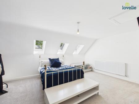 5 bedroom Detached house for sale in Bishop Norton Road, Glentham, LN8