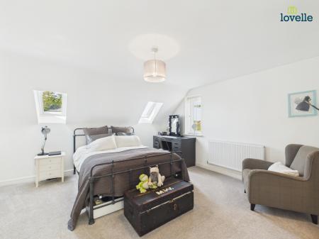 5 bedroom Detached house for sale in Bishop Norton Road, Glentham, LN8
