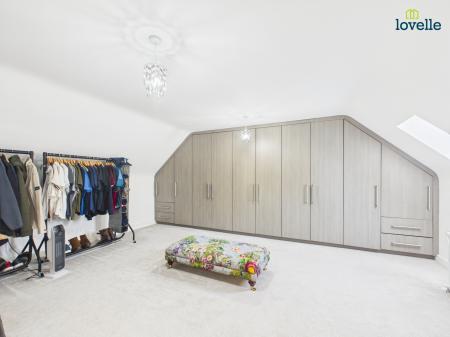 5 bedroom Detached house for sale in Bishop Norton Road, Glentham, LN8