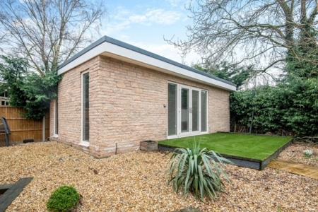 5 bedroom Detached house for sale in Bishop Norton Road, Glentham, LN8
