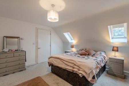 5 bedroom Detached house for sale in Bishop Norton Road, Glentham, LN8