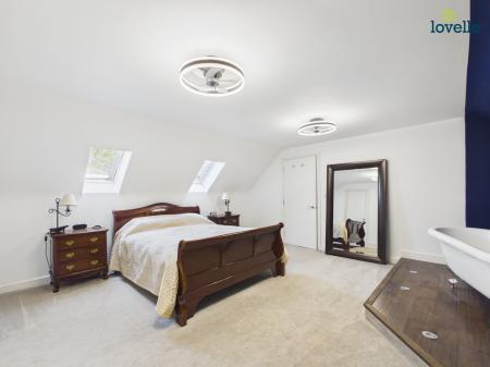 5 bedroom Detached house for sale in Bishop Norton Road, Glentham, LN8