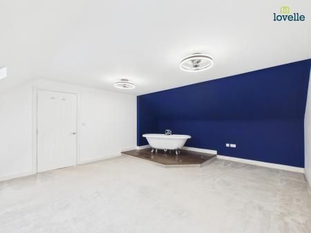 5 bedroom Detached house for sale in Bishop Norton Road, Glentham, LN8