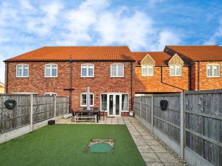4 bedroom Terraced House for sale in Eastfields, Bishop Norton, LN8