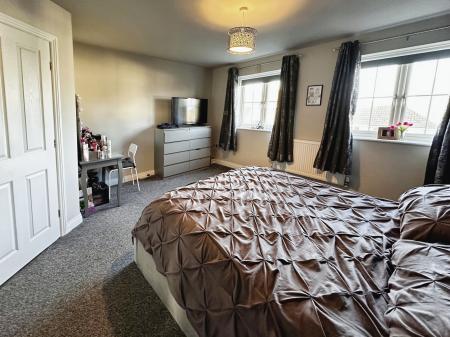 4 bedroom Terraced House for sale in Eastfields, Bishop Norton, LN8