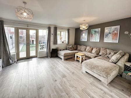 4 bedroom Terraced House for sale in Eastfields, Bishop Norton, LN8