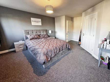 4 bedroom Terraced House for sale in Eastfields, Bishop Norton, LN8