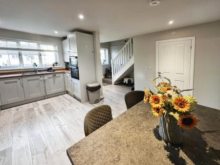 4 bedroom Terraced House for sale in Eastfields, Bishop Norton, LN8