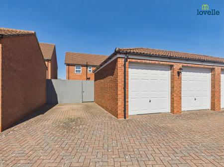 4 bedroom Detached house for sale in Mallard Way, Market Rasen, LN8