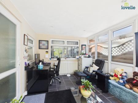 2 bedroom Semi-detached bungalow for sale in Magna Mile, Ludford, LN8