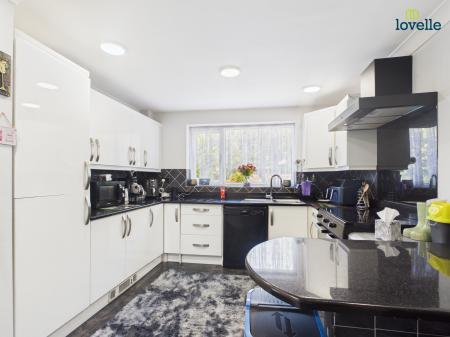 2 bedroom Semi-detached bungalow for sale in Magna Mile, Ludford, LN8