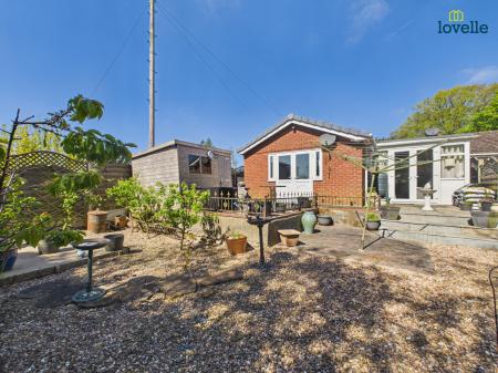 2 bedroom Semi-detached bungalow for sale in Magna Mile, Ludford, LN8